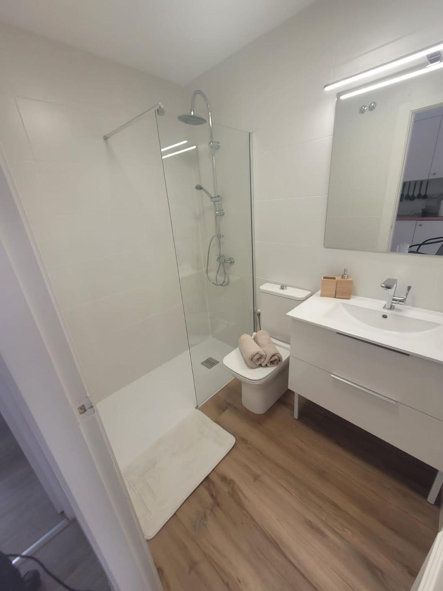 Przytulny Apartament 100M Od Plazy Τορεβιέχα Εξωτερικό φωτογραφία