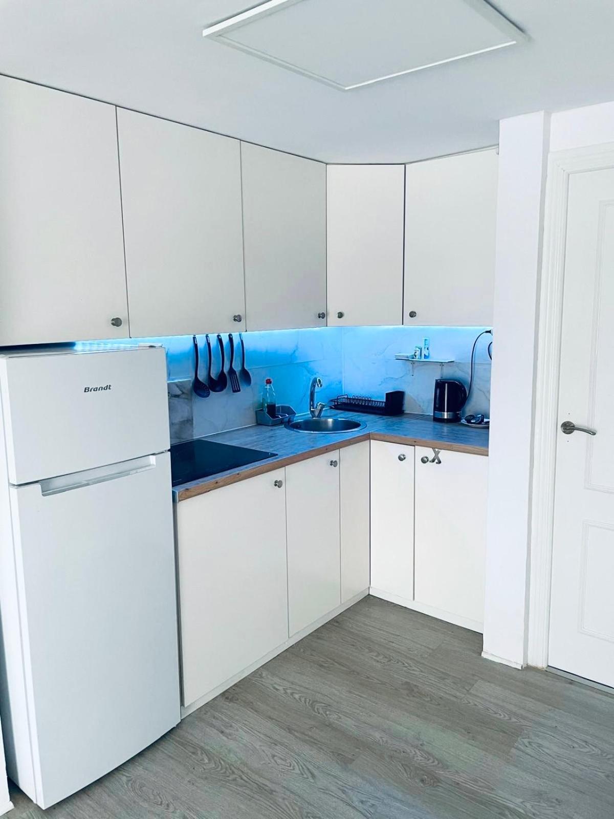 Przytulny Apartament 100M Od Plazy Τορεβιέχα Εξωτερικό φωτογραφία