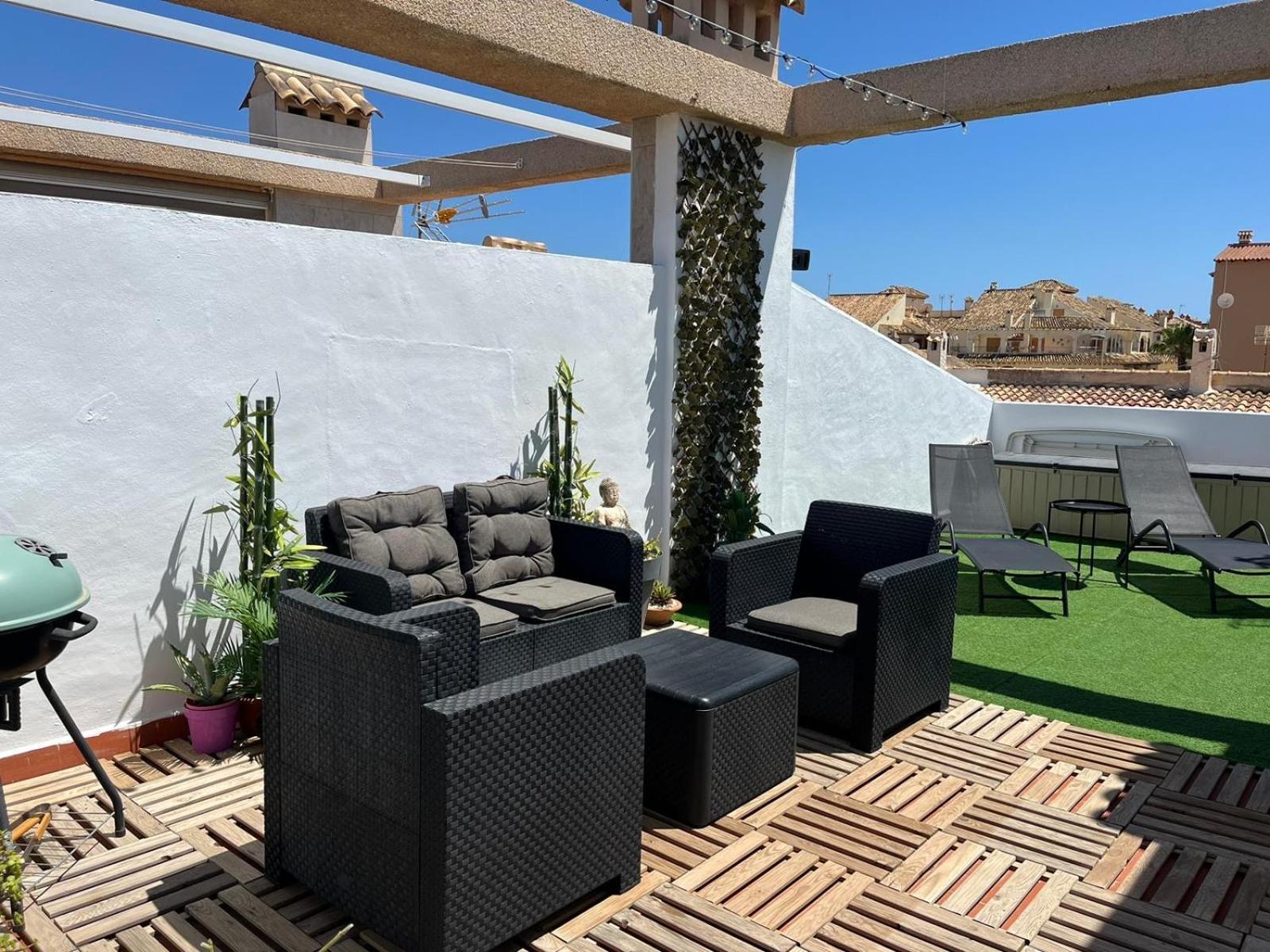 Przytulny Apartament 100M Od Plazy Τορεβιέχα Εξωτερικό φωτογραφία